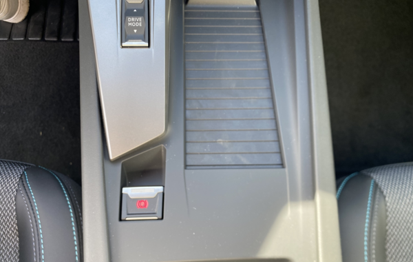 peugeot-308-1-5-bluehdi-130ch-s-s-allure-pack-eat8 - 116834686