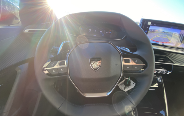 peugeot-2008-1-2-puretech-130ch-s-s-allure-eat8 - 117124686