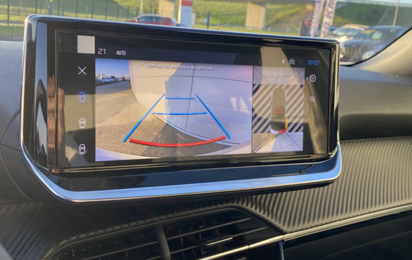 peugeot-2008-1-2-puretech-130ch-s-s-allure-eat8 - 117124686