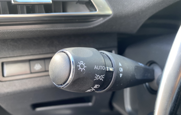 peugeot-3008-1-2-puretech-130ch-s-s-gt-eat8 - 117244686