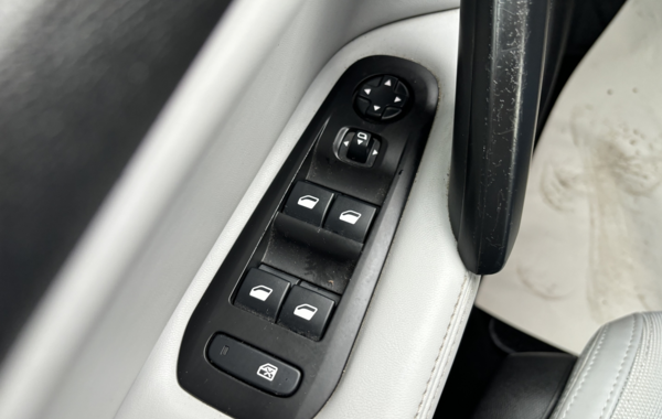 peugeot-308-1-2-puretech-110ch-s-s-allure-basse-consommation - 119424686