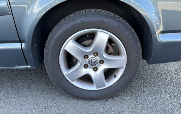 volkswagen-multivan-2-5-tdi-174ch-confort - 119524686