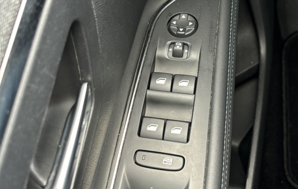 peugeot-3008-1-5-bluehdi-130ch-s-s-allure-pack-eat8 - 122754686