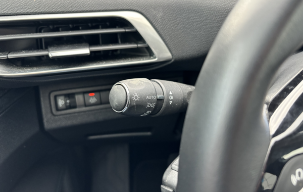 peugeot-3008-1-5-bluehdi-130ch-s-s-allure-pack-eat8 - 122754686