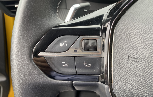 peugeot-208-1-2-puretech-100ch-s-s-allure-pack-eat8 - 123844686