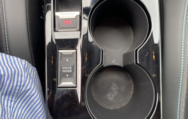 peugeot-208-1-2-puretech-100ch-s-s-allure-pack-eat8 - 123844686