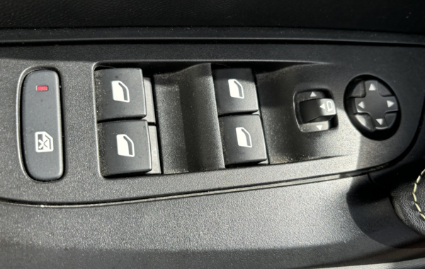 peugeot-2008-1-2-puretech-155ch-s-s-gt-eat8 - 124334686