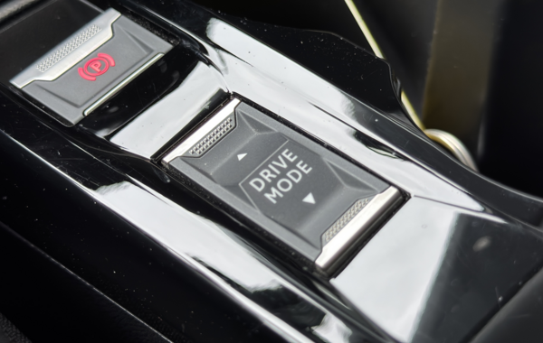 peugeot-2008-1-2-puretech-100ch-s-s-allure - 129804686