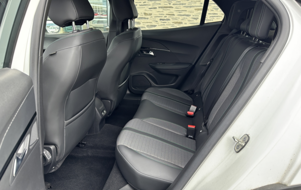 peugeot-2008-1-2-puretech-100ch-s-s-allure - 129804686