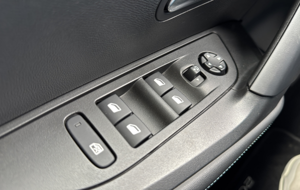 peugeot-2008-1-2-puretech-100ch-s-s-allure - 129804686