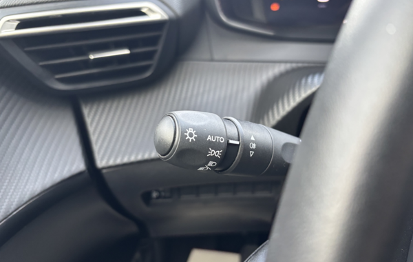 peugeot-208-1-2-puretech-100ch-s-s-allure - 131184686