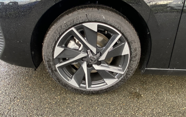 peugeot-308-1-5-bluehdi-130ch-s-s-allure-eat8 - 133064686