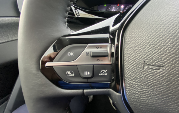 peugeot-308-1-5-bluehdi-130ch-s-s-allure-eat8 - 133064686