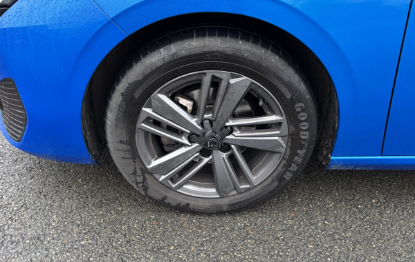 peugeot-308-1-2-puretech-130ch-s-s-allure-eat8 - 133584686