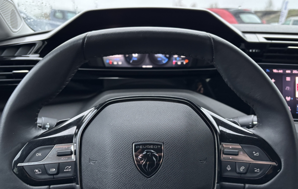 peugeot-308-1-2-puretech-130ch-s-s-allure-eat8 - 133584686