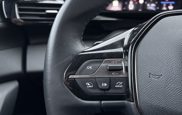 peugeot-308-1-2-puretech-130ch-s-s-allure-eat8 - 133584686