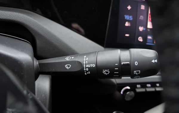 peugeot-308-1-2-puretech-130ch-s-s-allure-eat8 - 133584686