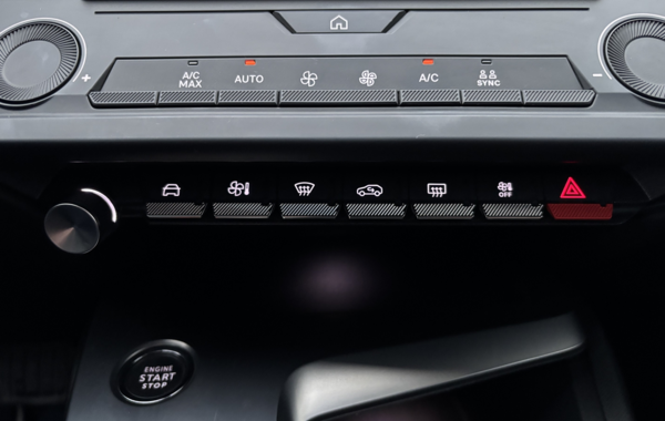 peugeot-308-1-2-puretech-130ch-s-s-allure-eat8 - 133584686