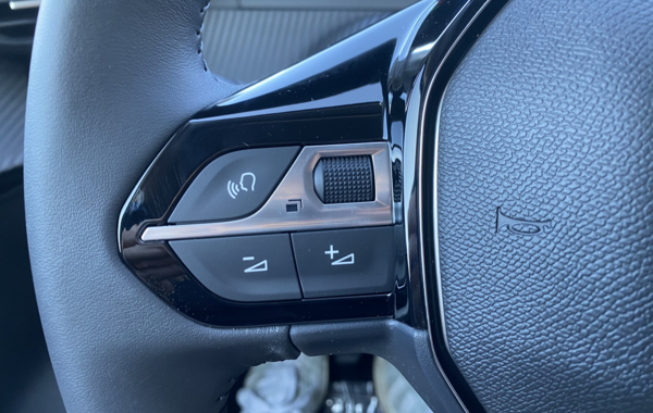 peugeot-208-1-2-puretech-100ch-s-s-allure - 133804686