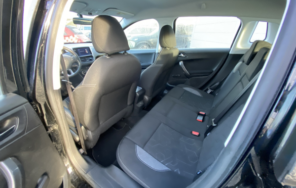 peugeot-2008-1-5-bluehdi-100ch-e6-c-style-s-s-bvm5 - 134324686