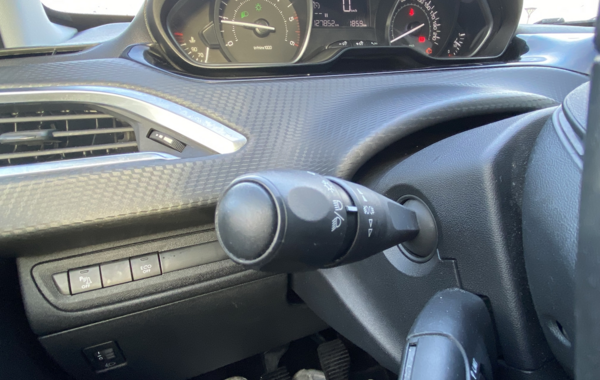 peugeot-2008-1-5-bluehdi-100ch-e6-c-style-s-s-bvm5 - 134324686