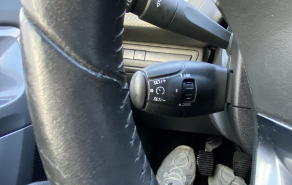 peugeot-2008-1-5-bluehdi-100ch-e6-c-style-s-s-bvm5 - 134324686