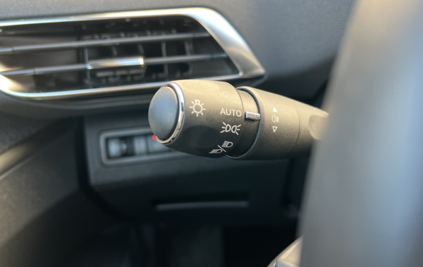 peugeot-3008-1-5-bluehdi-130ch-s-s-allure-pack-eat8 - 134714686