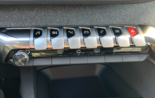 peugeot-3008-1-5-bluehdi-130ch-s-s-allure-pack-eat8 - 134714686