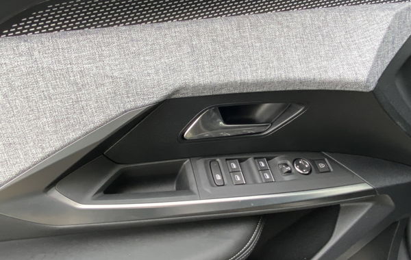 peugeot-3008-1-2-hybrid-145ch-gt-e-dcs6 - 135734686