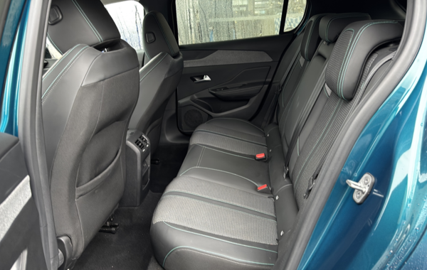 peugeot-308-1-2-puretech-130ch-s-s-allure - 136264686