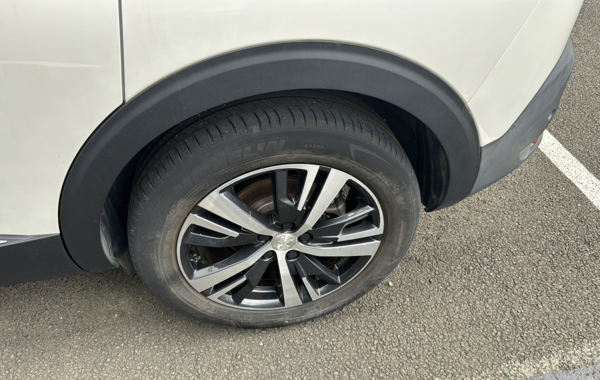 peugeot-5008-1-2-puretech-130ch-allure-s-s - 136744686