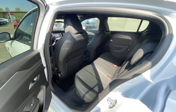 peugeot-308-1-5-bluehdi-130ch-s-s-gt-eat8 - 137914686