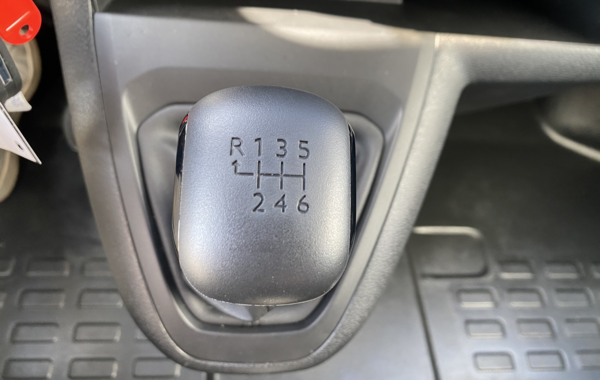 peugeot-expert-fg-m-1-5-bluehdi-120ch-s-s - 138814686