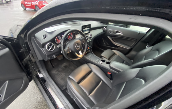 mercedes-gla-180-d-fascination-7g-dct - 141204686