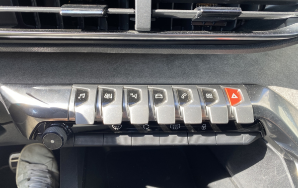 peugeot-3008-1-2-puretech-130ch-s-s-gt-eat8 - 142434686