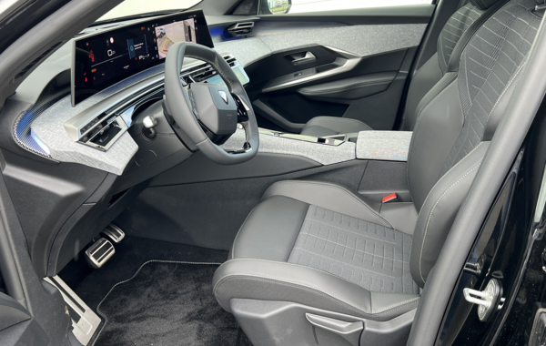 peugeot-5008-hybrid-145ch-gt-e-dcs6 - 143114686