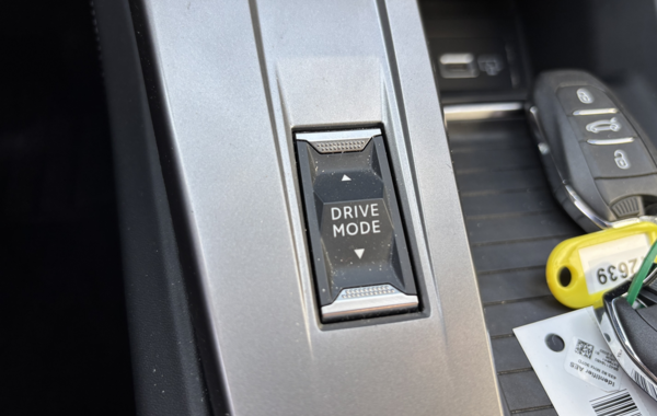 peugeot-308-sw-1-2-puretech-130ch-s-s-allure-pack-eat8 - 143134686