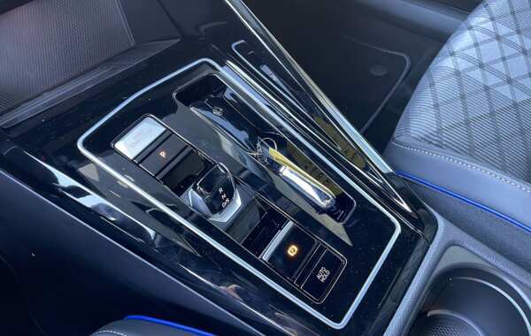 volkswagen-golf-viii-2-0-tdi-150ch-r-line-dsg7 - 143974686