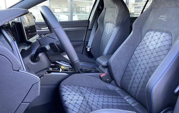 volkswagen-golf-viii-2-0-tdi-150ch-r-line-dsg7 - 143994686