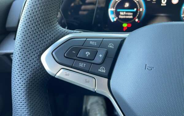 volkswagen-golf-viii-2-0-tdi-150ch-r-line-dsg7 - 143994686