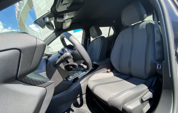 peugeot-2008-1-5-bluehdi-130ch-s-s-allure-eat8 - 144164686