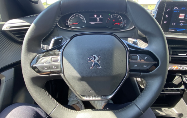 peugeot-2008-1-5-bluehdi-130ch-s-s-allure-eat8 - 144164686