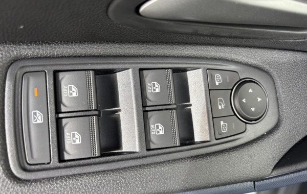 dacia-duster-1-6-hybrid-140ch-journey-4x2 - 145114686