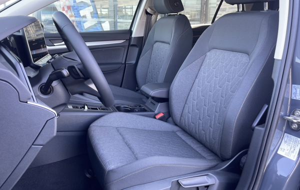 volkswagen-golf-viii-2-0-tdi-150ch-life-plus-dsg7 - 146804686