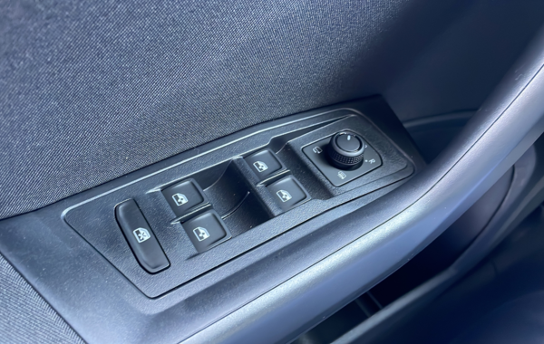 volkswagen-t-roc-1-5-tsi-evo2-150ch-life-plus-dsg7 - 146844686