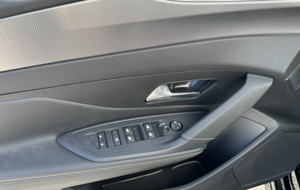 peugeot-308-1-5-bluehdi-130ch-s-s-gt-eat8 - 147664686