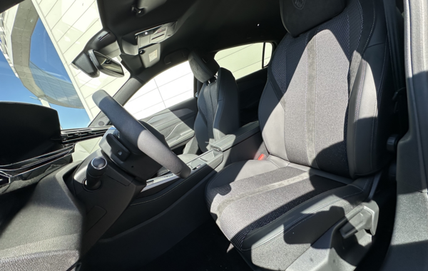 peugeot-308-1-5-bluehdi-130ch-s-s-gt-eat8 - 147664686