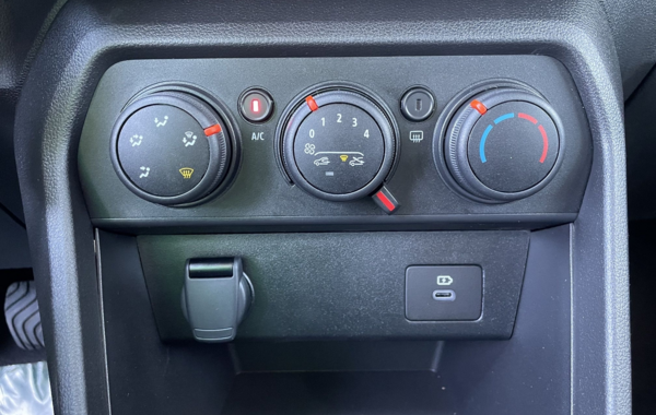 dacia-sandero-1-0-tce-90ch-stepway-expression-24 - 148474686