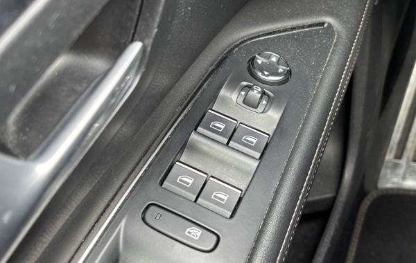 peugeot-5008-1-5-bluehdi-130ch-s-s-gt-pack-eat8 - 148534686