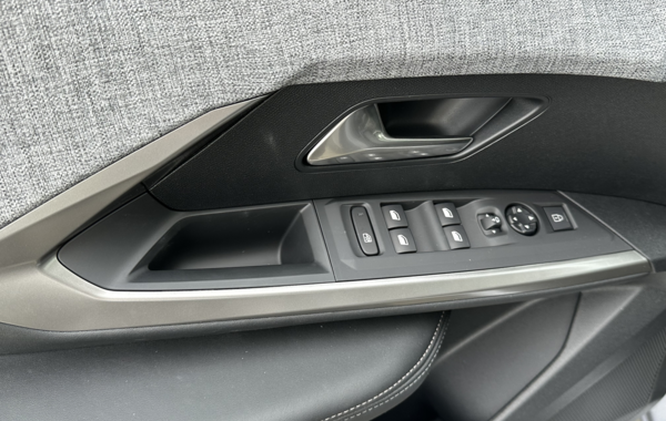 peugeot-5008-hybrid-145ch-allure-e-dcs6 - 148554686